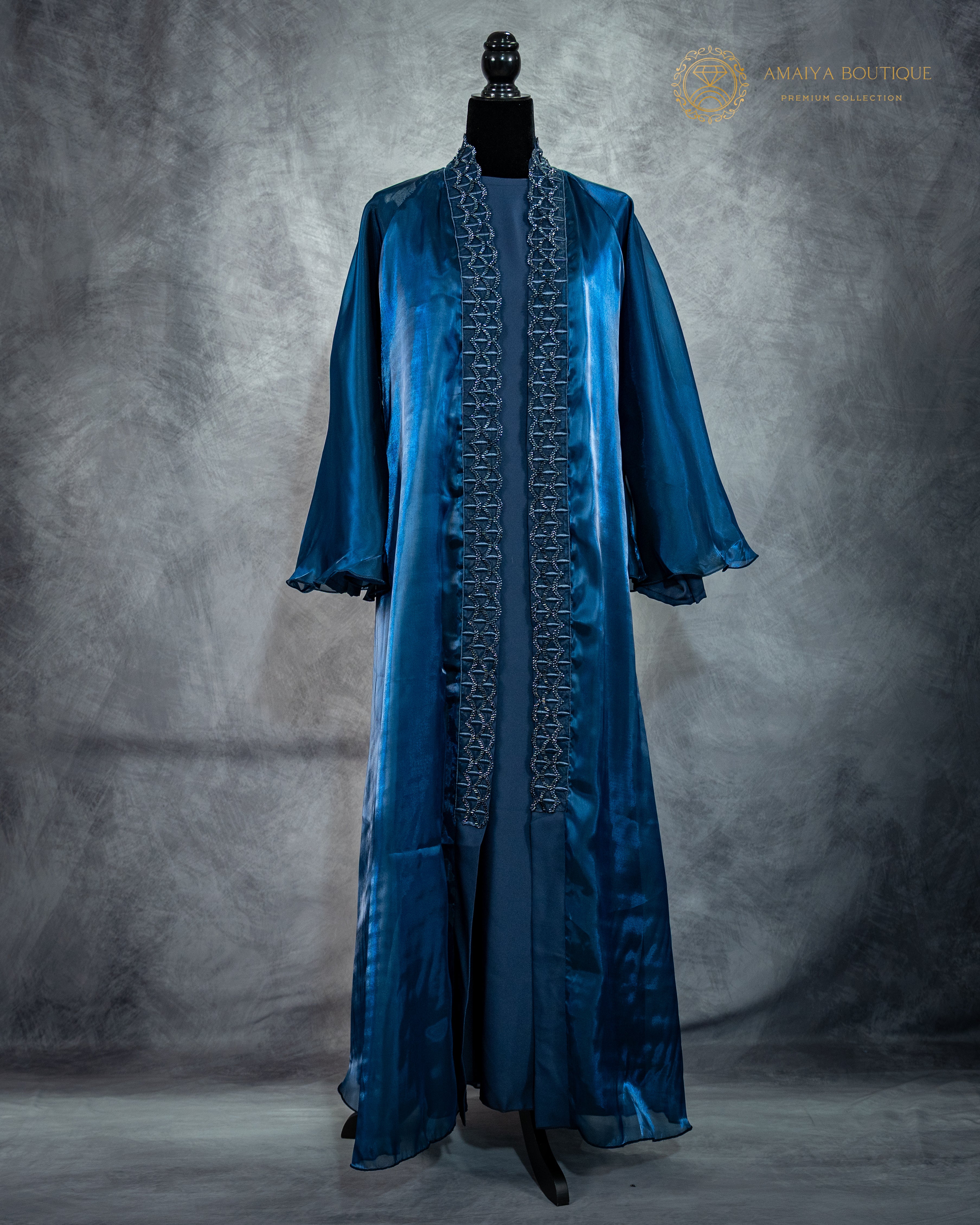 Layl Sapphire Abaya